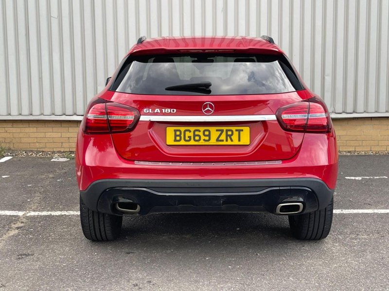 MERCEDES-BENZ GLA CLASS