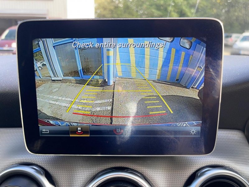 MERCEDES-BENZ GLA CLASS