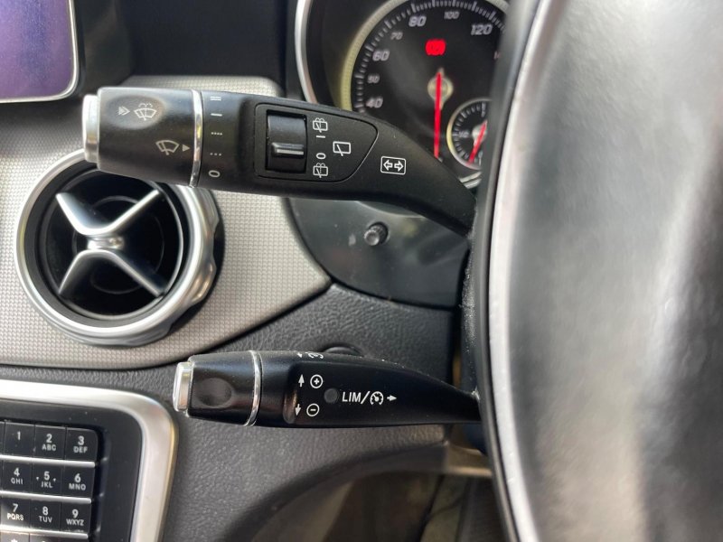 MERCEDES-BENZ GLA CLASS