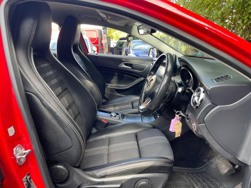 MERCEDES-BENZ GLA CLASS
