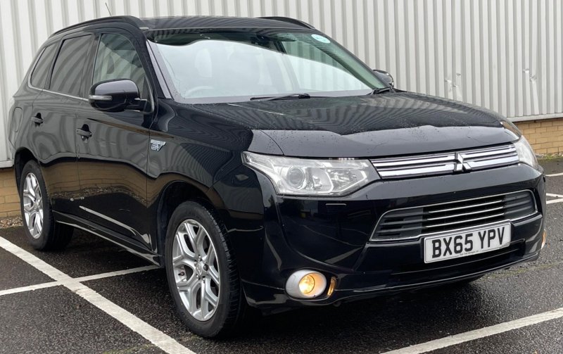 MITSUBISHI OUTLANDER