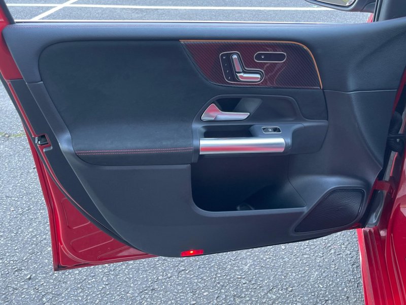 MERCEDES-BENZ B CLASS