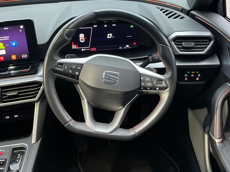 SEAT LEON