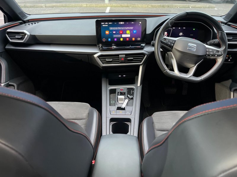 SEAT LEON