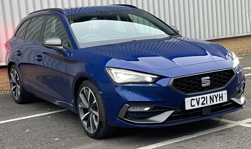 SEAT LEON