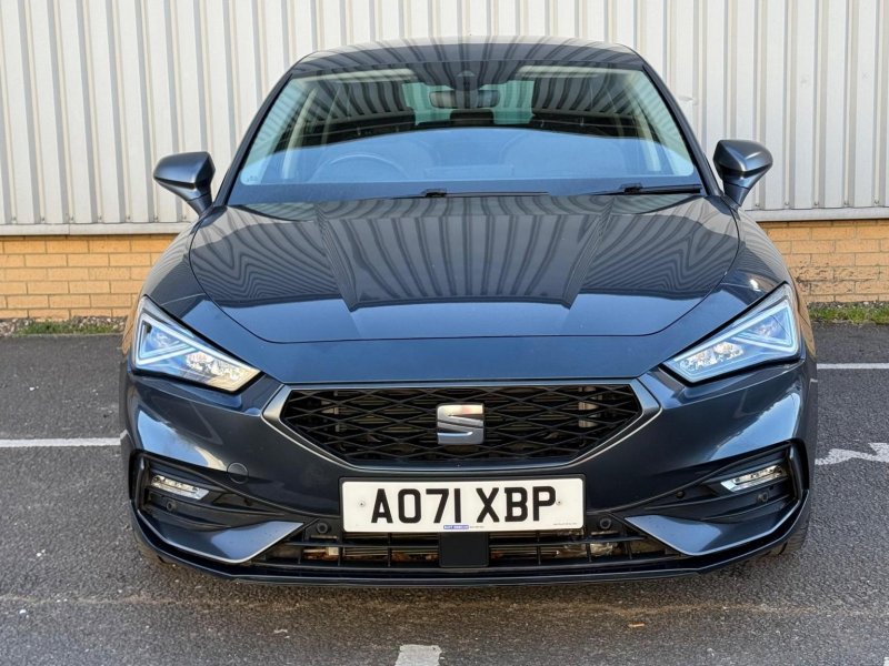 SEAT LEON