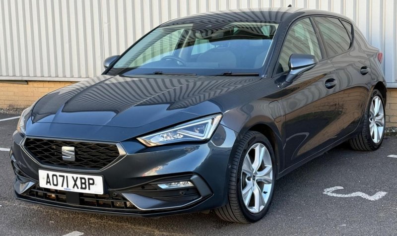 SEAT LEON