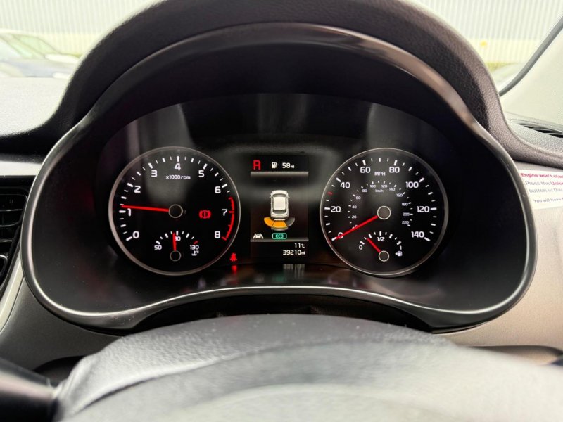 KIA STONIC