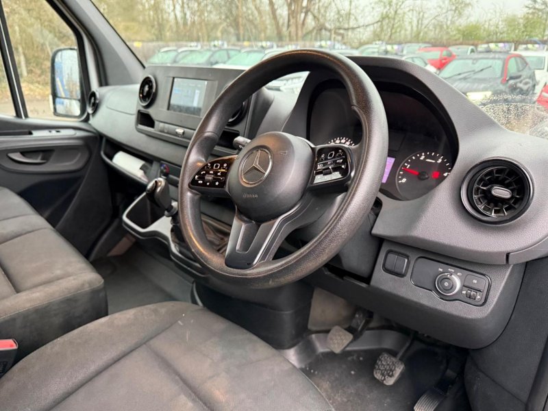 MERCEDES-BENZ SPRINTER