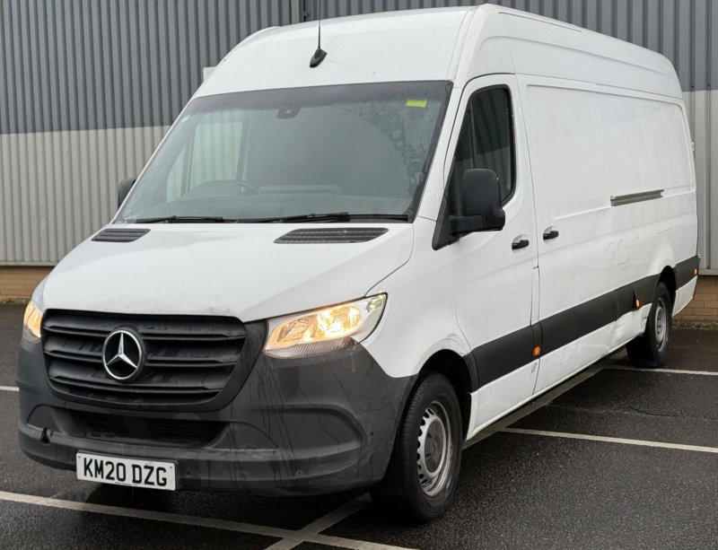 MERCEDES-BENZ SPRINTER