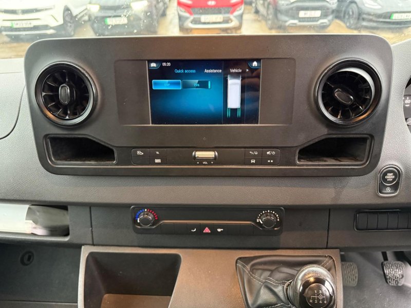 MERCEDES-BENZ SPRINTER