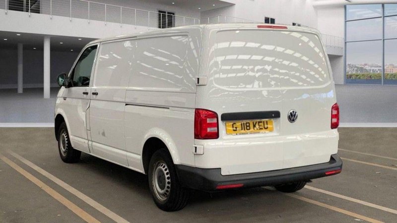 VOLKSWAGEN TRANSPORTER