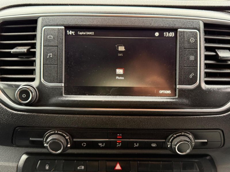 VAUXHALL VIVARO