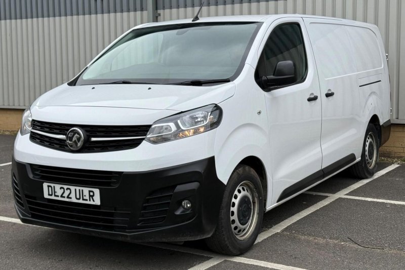 VAUXHALL VIVARO