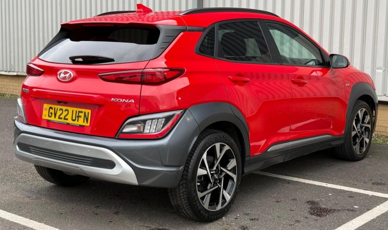 HYUNDAI KONA