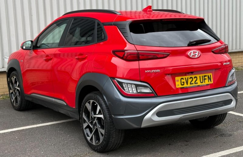 HYUNDAI KONA
