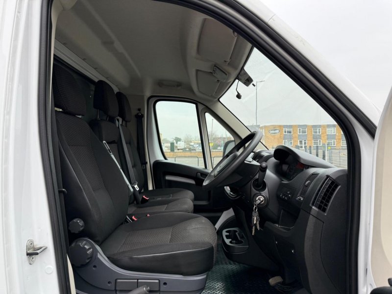 PEUGEOT BOXER