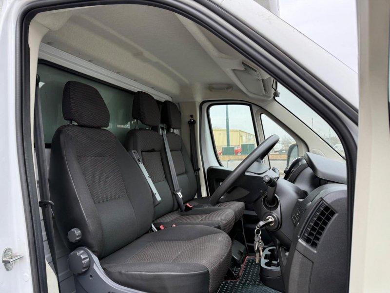 PEUGEOT BOXER