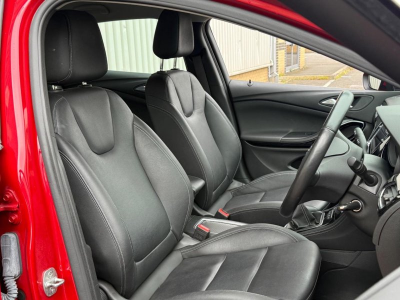 VAUXHALL ASTRA